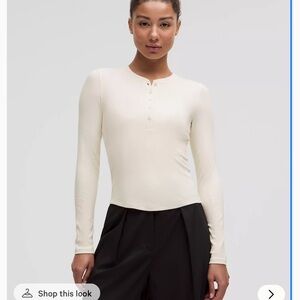 Lululemon Athletica Cream Long Sleeve Tee